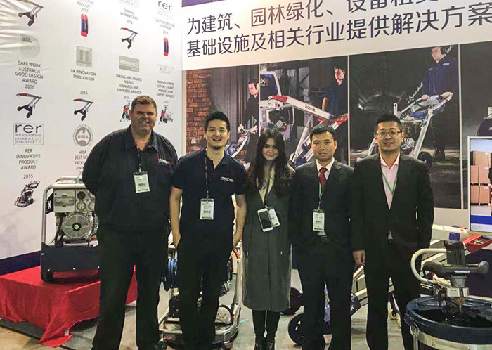 苏州好色先生TV下载APP物流机器有限公司赴德参加汉诺威国际物流展载誉而归